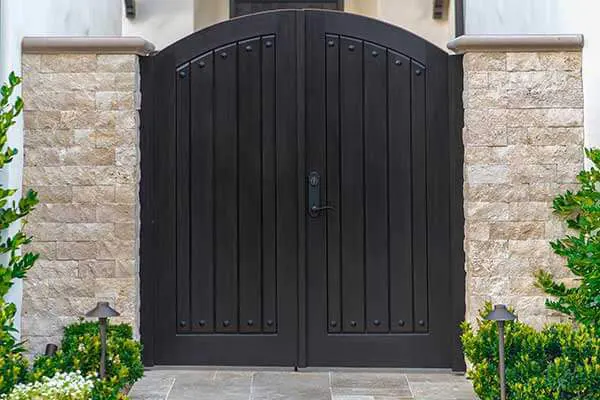 Arched Entry Gate Design & Construction