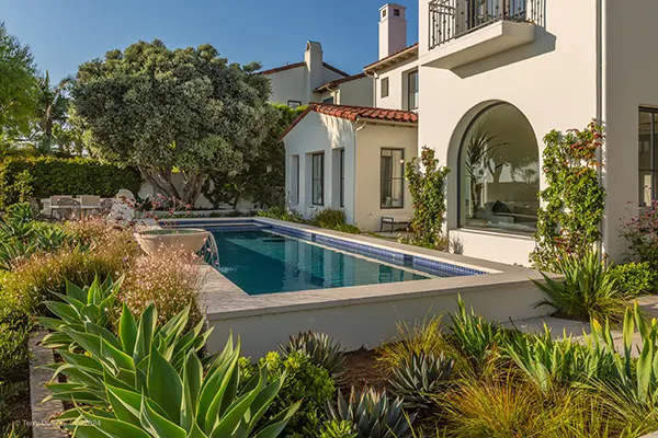 Raised Pool & Planting Details in Orange County, California